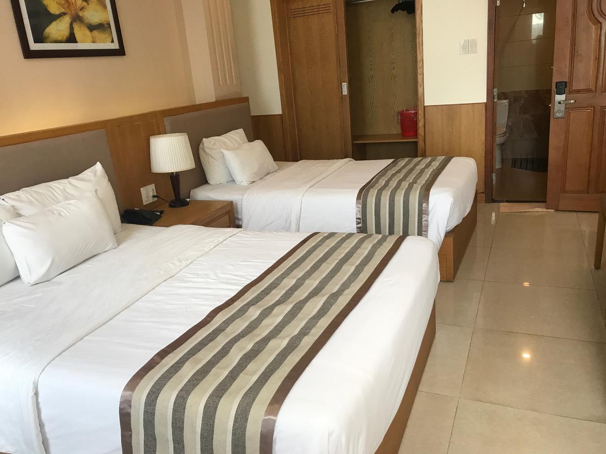 Elegant Hotel Pleiku Exterior foto